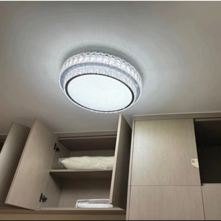 Đèn ốp trần pha lê hiện đại kèm bóng led chống loá cao cấp 3 màu ánh MÃ OP-01 Đèn ốp trần pha lê hiện đại kèm bóng led chống loá cao cấp 3 màu ánh MÃ OP-01