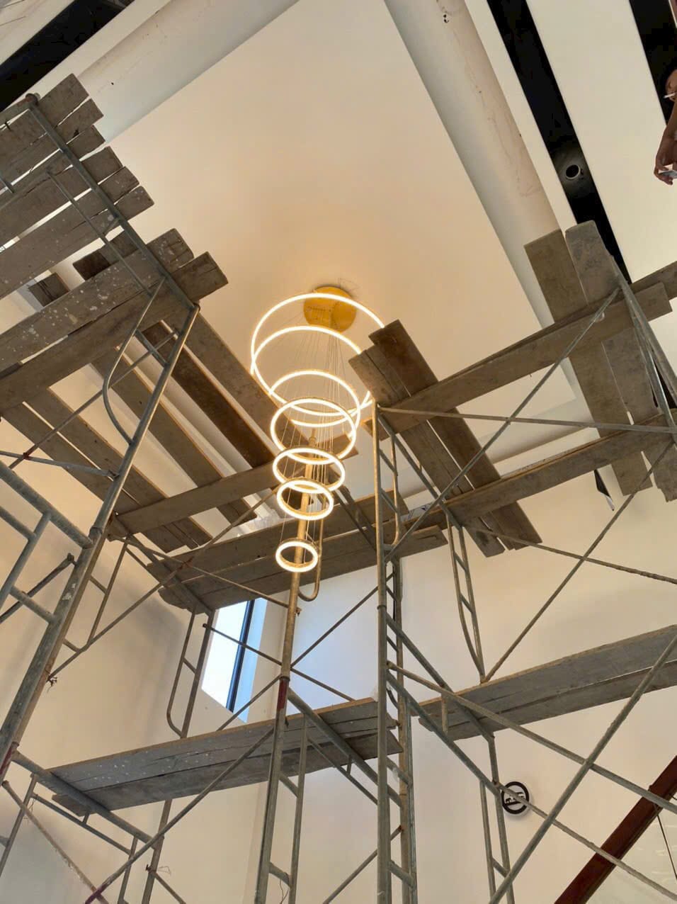 Đèn Thả Thông Tầng Vòng LED Hiện Đại -Trang Trí Sảnh, Cầu Thang Cao Cấp Mã TT-07 Đèn Thả Thông Tầng Vòng LED Hiện Đại -Trang Trí Sảnh, Cầu Thang Cao Cấp Mã TT-07